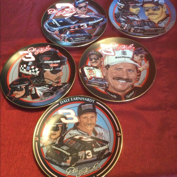 Set of 5 Dale Earnhardt Collector Plates - Picture 1 of 11